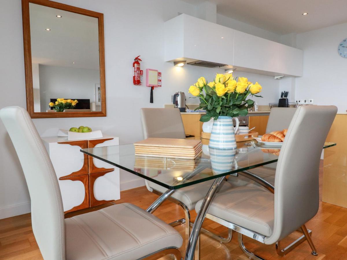 Fistral Pearl Apartment นิวคีย์ ภายนอก รูปภาพ