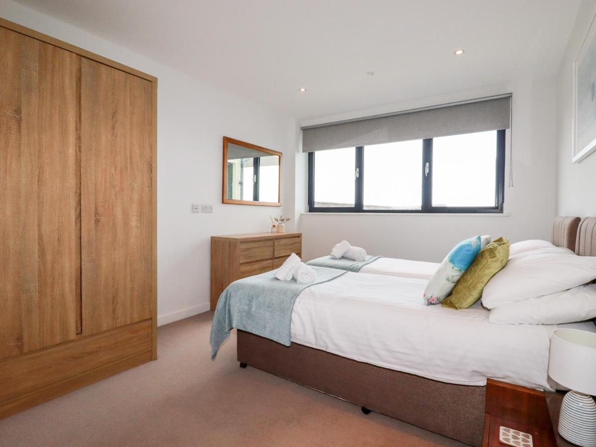 Fistral Pearl Apartment นิวคีย์ ภายนอก รูปภาพ