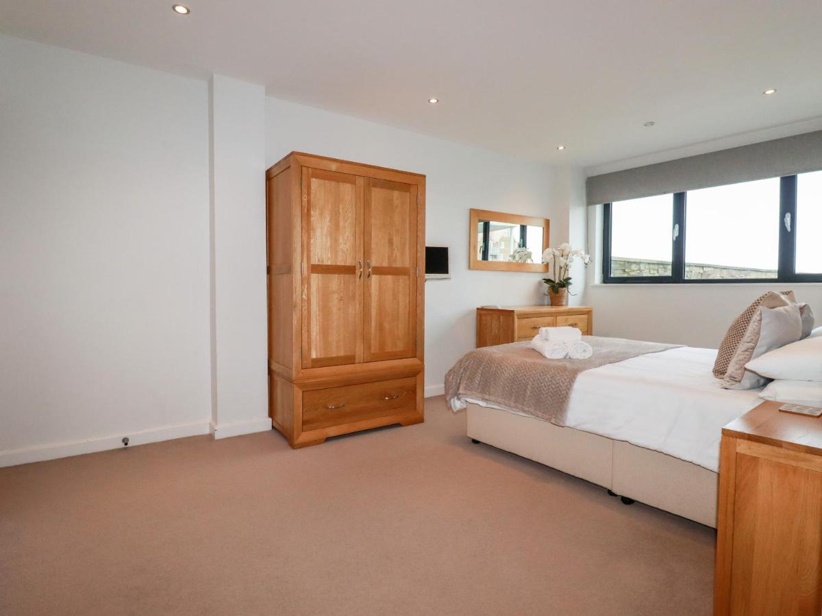 Fistral Pearl Apartment นิวคีย์ ภายนอก รูปภาพ