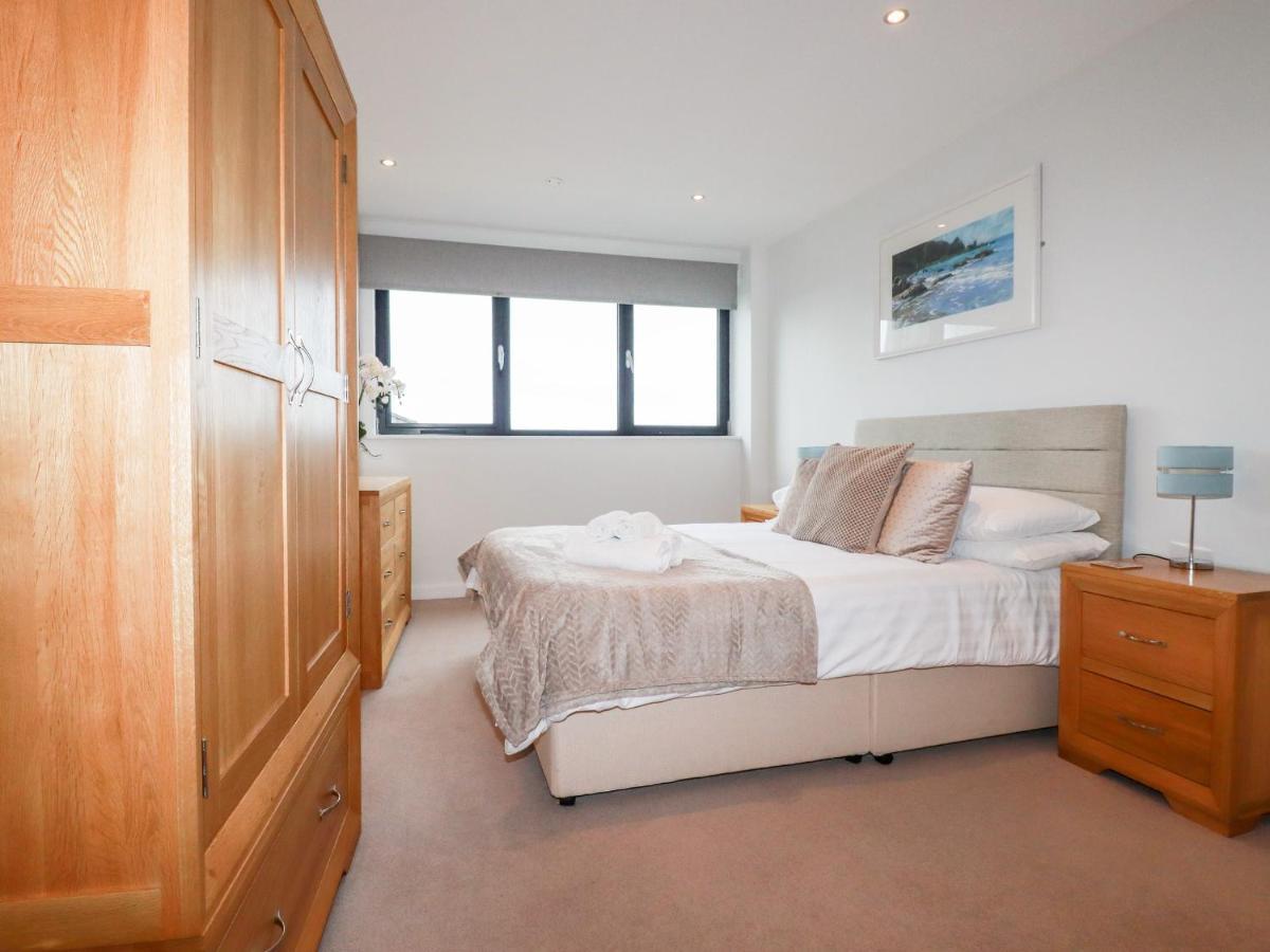 Fistral Pearl Apartment นิวคีย์ ภายนอก รูปภาพ